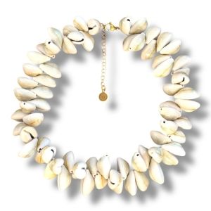 Shelly necklace 